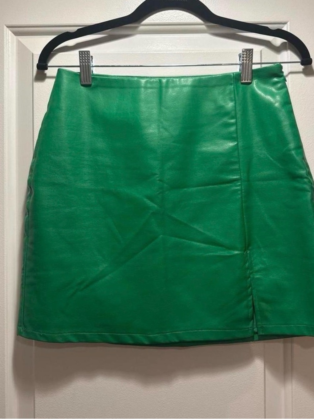 Le Lis Emerald Green Faux Leather Mini Skirt